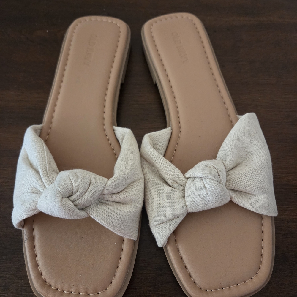 Old Navy Cream Knotted Slide Sandals